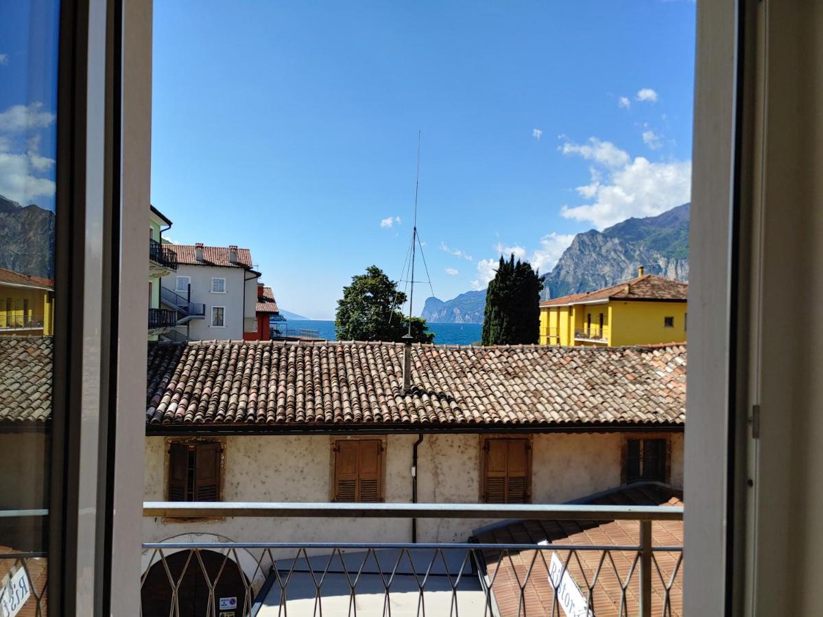 Appartamenti Baia Azzurra 3. Торболе Экстерьер фото